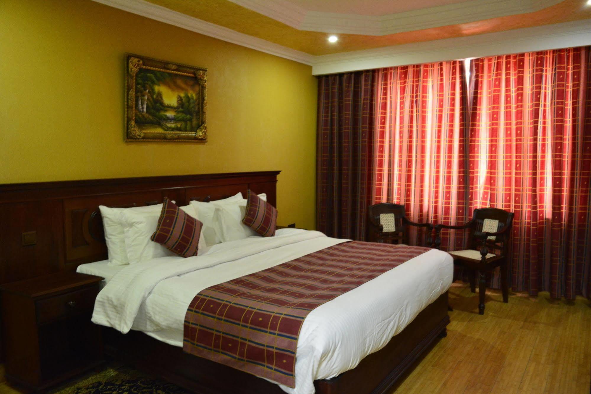 Eagle Palace Hotel Nakuru Exterior foto
